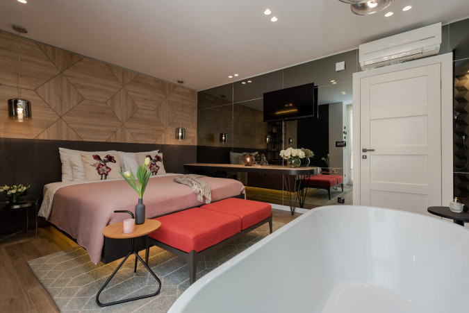 DVOKREVETNA SOBA DELUXE S BRAČNIM KREVETOM S KADOM, Apartments Mareta Exclusive Zadar