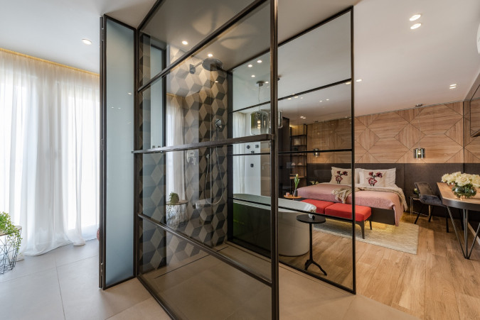 DVOKREVETNA SOBA DELUXE S BRAČNIM KREVETOM S KADOM, Apartments Mareta Exclusive Zadar